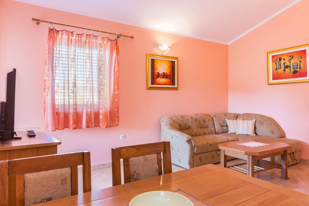 Apartments Villa Orange Medulin Dış mekan fotoğraf