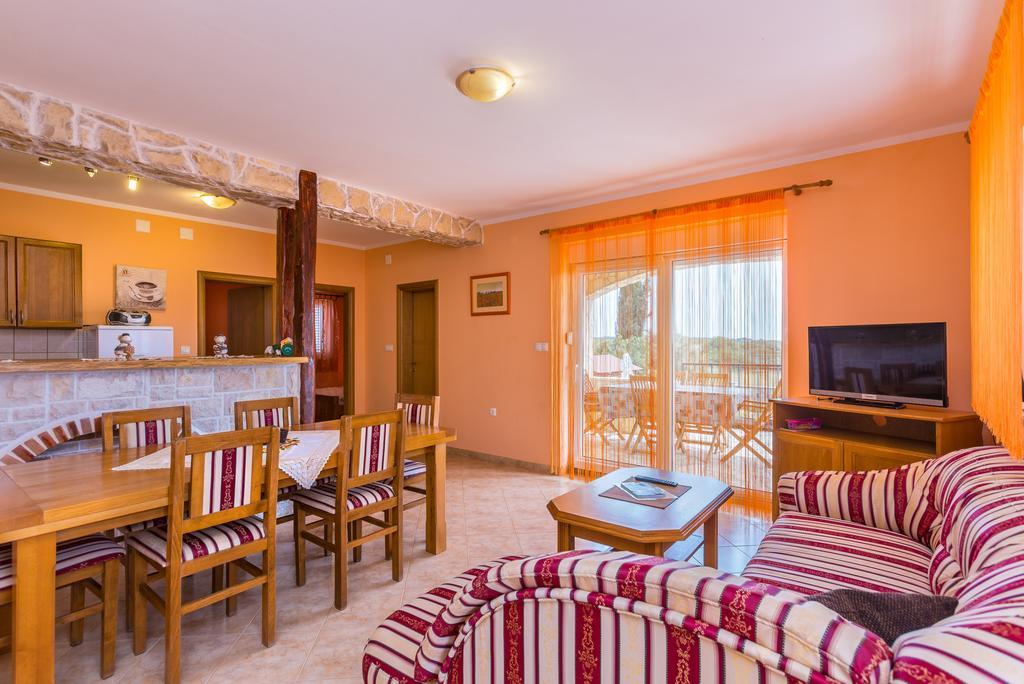 Apartments Villa Orange Medulin Dış mekan fotoğraf